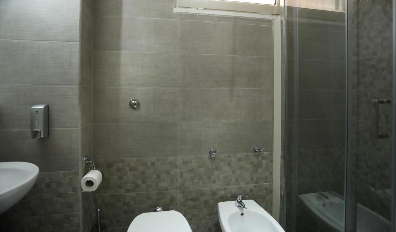 Bed and Breakfast 2 Passi A Napoli Экстерьер фото